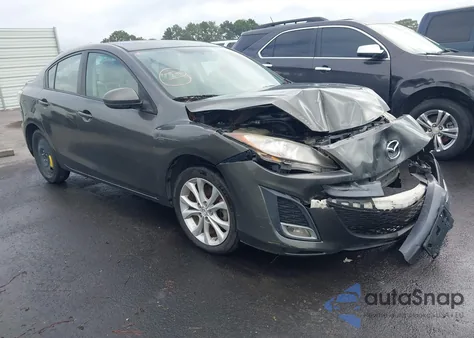 2011 Mazda Mazda3 S Sport z USA, uszkodzony, nr VIN JM1BL1U65B1419818
